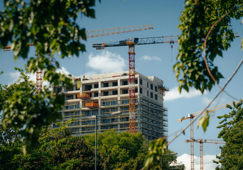 La falta de vivienda asequible desacelera las ventas, pero el precio subirá un 7% en 2026