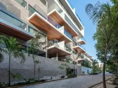 Exterior Entrada Principal